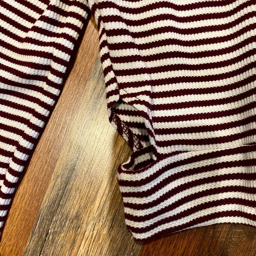 ONE CLOTHING Striped Ribbed Long Sleeve Crop Top - Picture 3 of 6